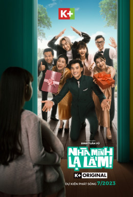 Nhà Mình Lạ Lắm